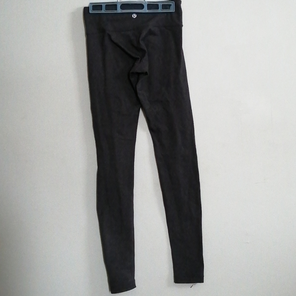 Grey Lululemon wunderunder - Picture 2 of 7